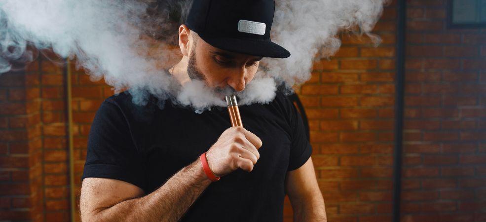 In today’s feature, we’ll discuss the benefits of vaping, how vape pens work, and the different forms of cannabis you can vapourize. 